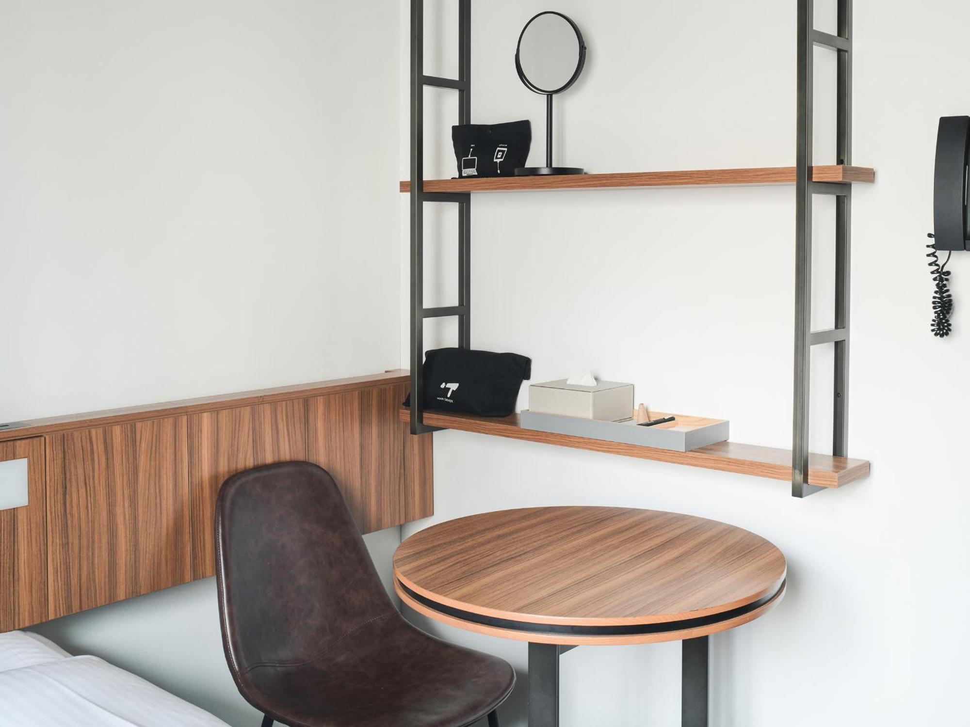 Vessel Inn Namba Osaka Exterior photo